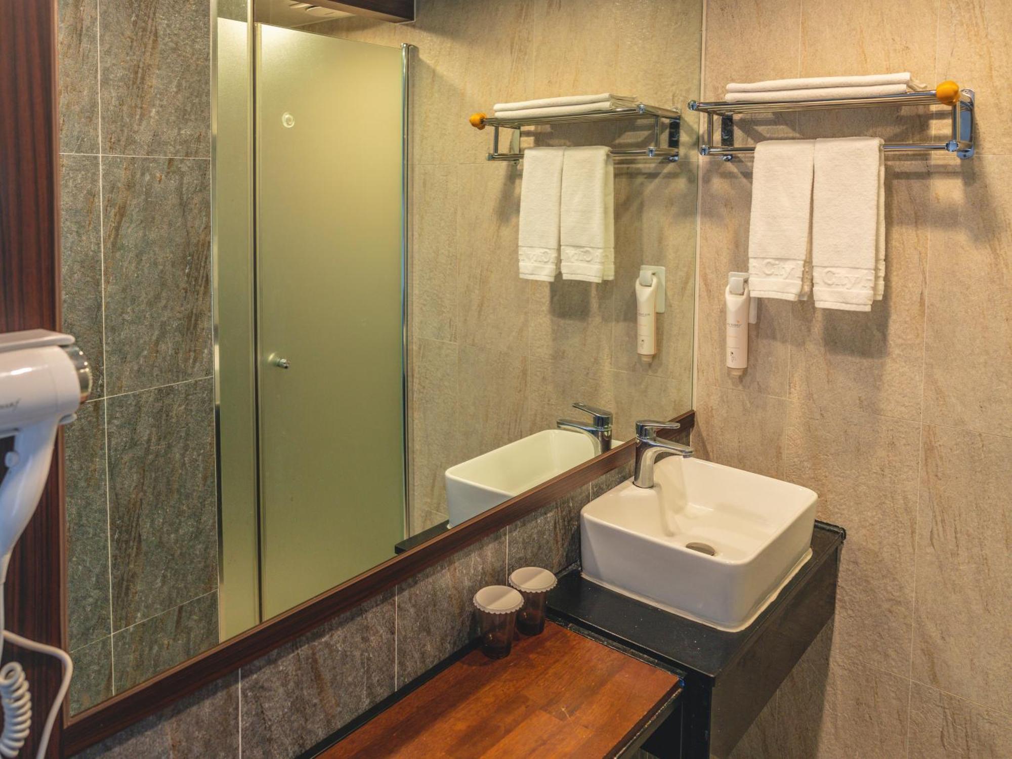 Hotel With City Jeju Exterior photo