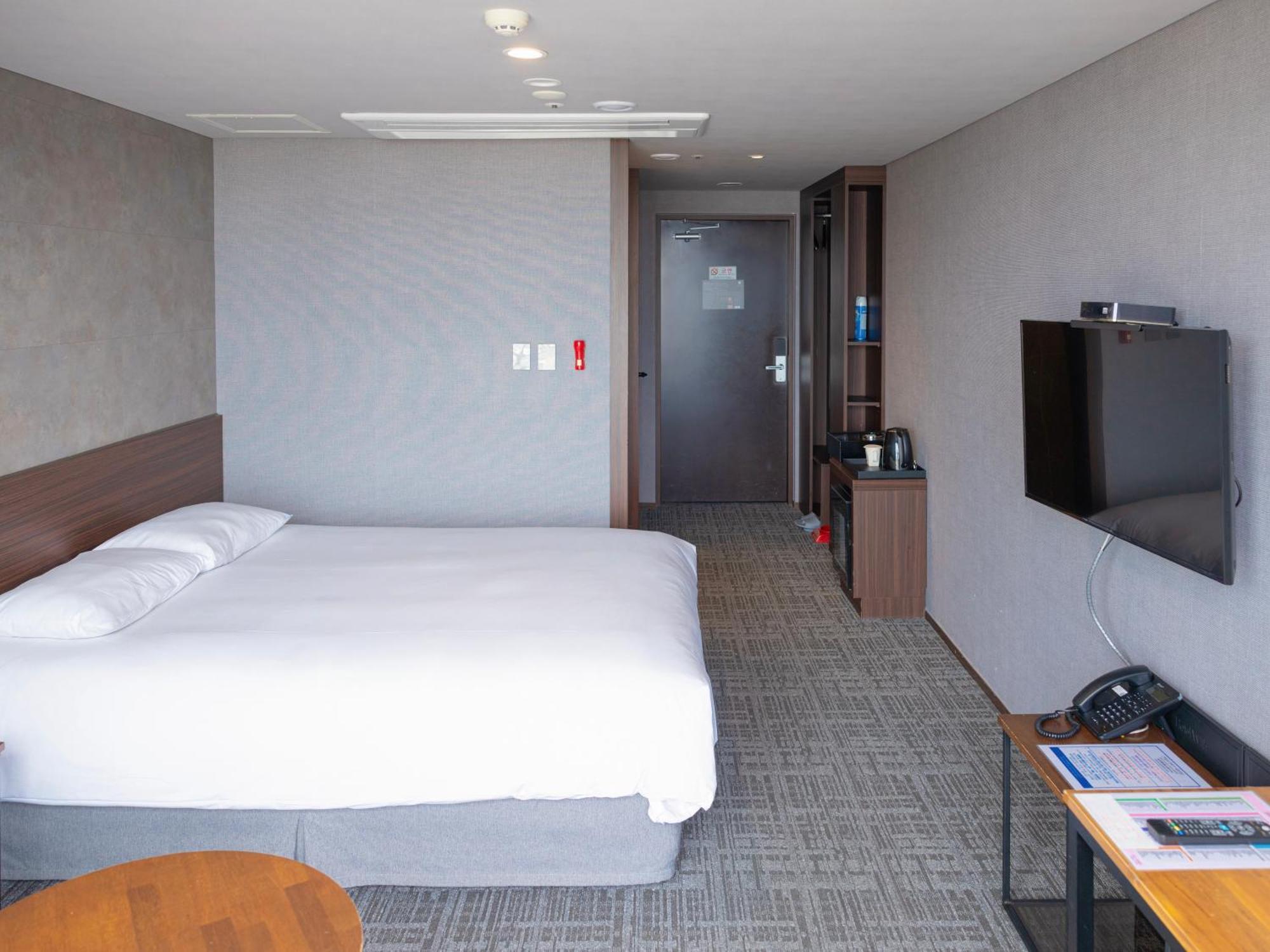 Hotel With City Jeju Exterior photo
